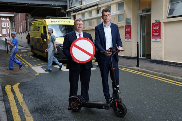 Parents Urged Not to Buy E-Scooters for Children Under 16 This Christmas